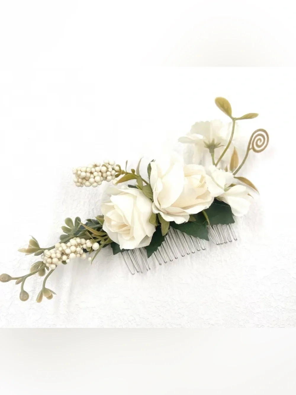Cream Floral Hair Comb with Green Leaves